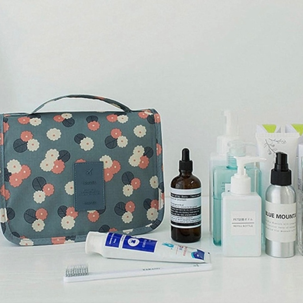 Hanging Toilet Travel Bag